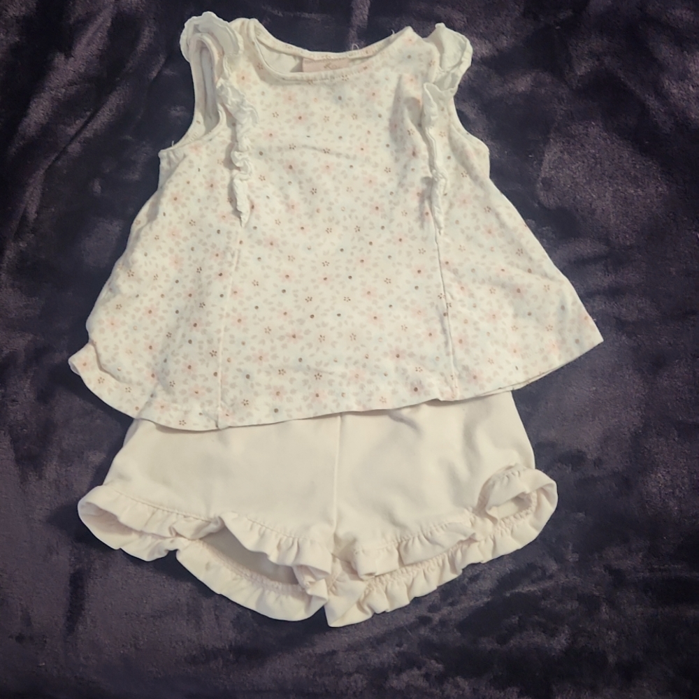 Savannah infant outfit